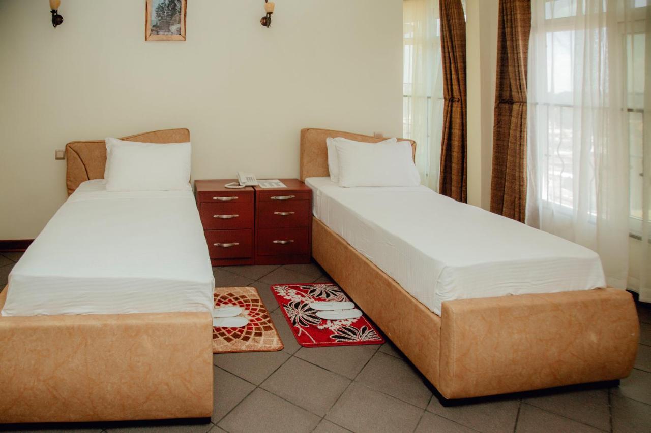 Seven Skies Hotel Arusha Exterior foto